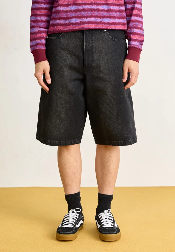 LOOSE WAVE - Denim shorts - black denim