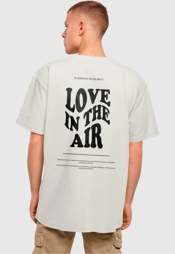 LOVE IN THE AIR HEAVY OVERSIZE - Print T-shirt - lightasphalt