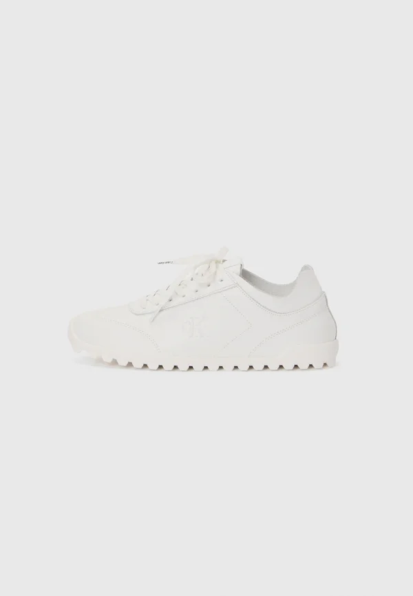 LOW PROFILE - Trainers - triple bright white