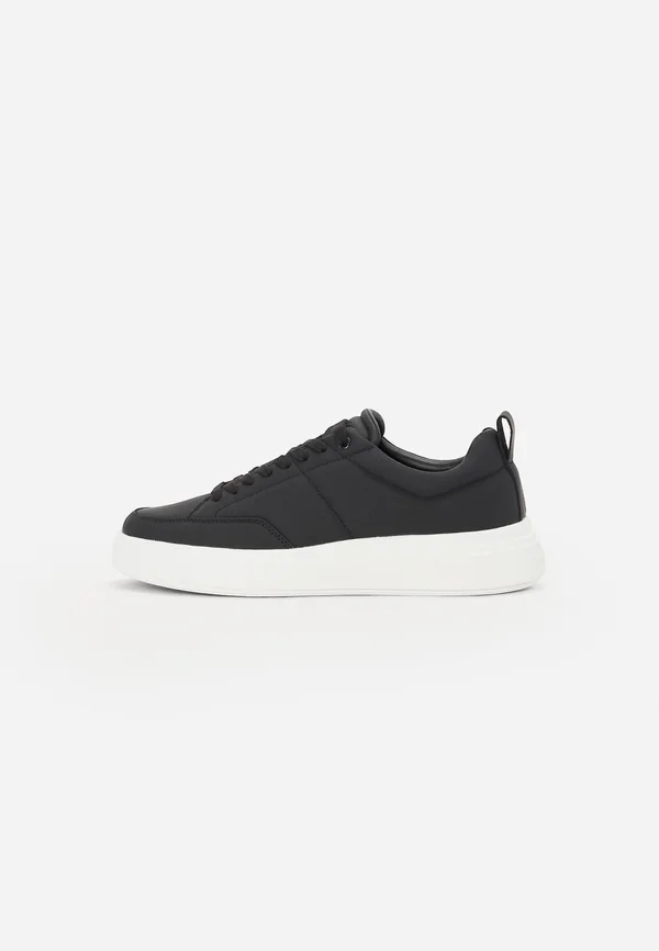 LOW TOP LACE UP - Trainers - black