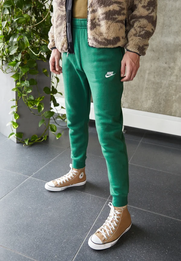 M NSW CLUB JGGR BB - Tracksuit bottoms - gorge green/white