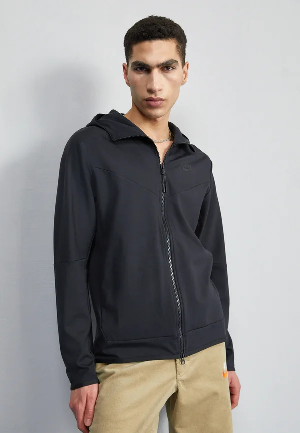 M TECH FZ LGHTWHT - Training jacket - black