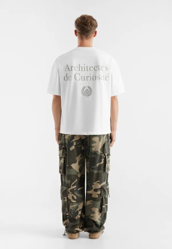 MAKANI UNISEX - Print T-shirt - off-white