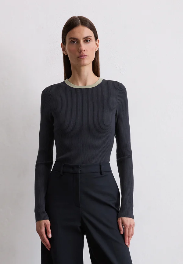 MARC O’POLO X DFB TRAVEL COLLECTION PULLOVER, LONGSLEEVE, ROUND NECK - Jumper - deep night blue