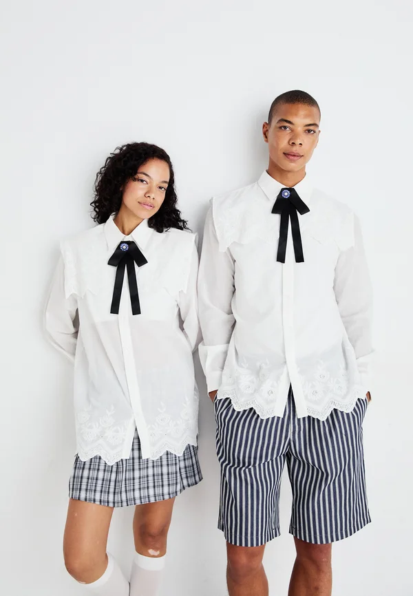 MARIANA CAPED UNISEX - Button-down blouse - white