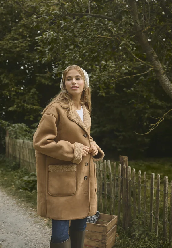 MARLIE - Short coat - toasted coconut