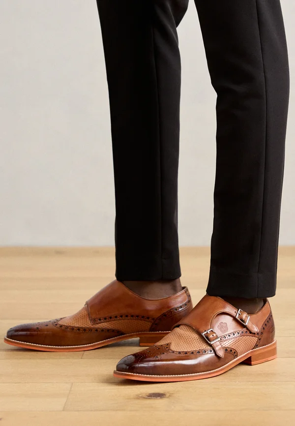 MARTIN 2 - Smart slip-ons - wood/rich tan/orange