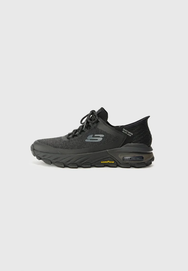 MAX PROTECT - Trainers - black