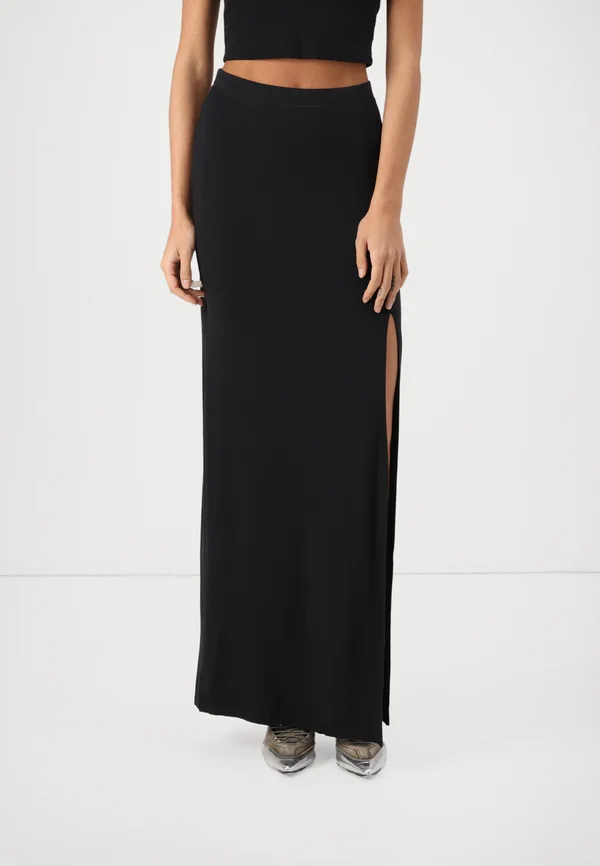 Maxi skirt - black