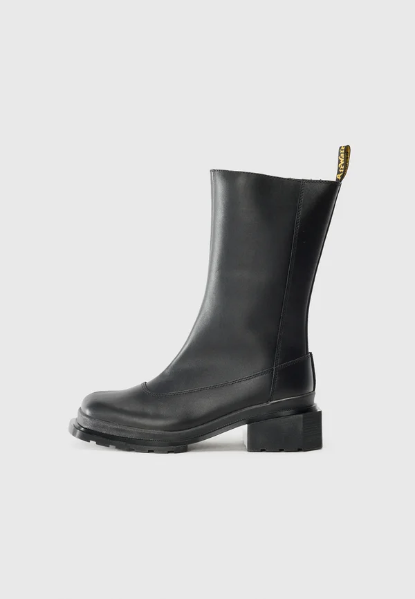 MAYBOLE - Boots - black wanama