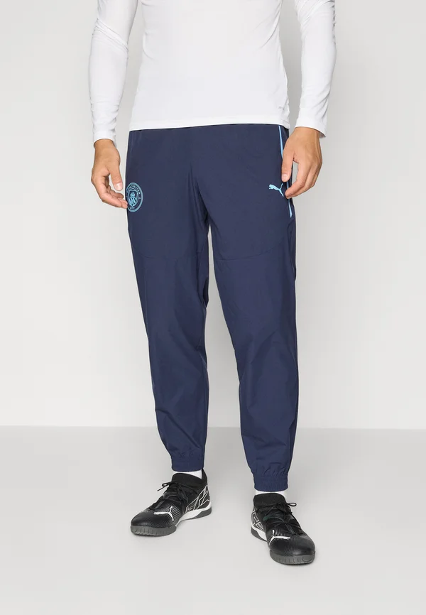 MCFC PUMATECH PANTS - Club wear - deep navy/team light blue