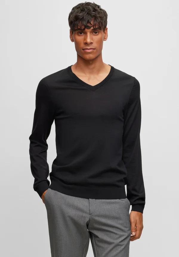 MELBA - Jumper - black