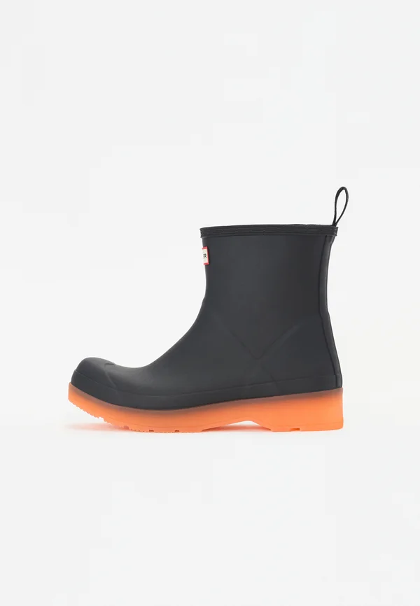 MENS PLAY SHORT BOOT - Wellies - black/coral rose