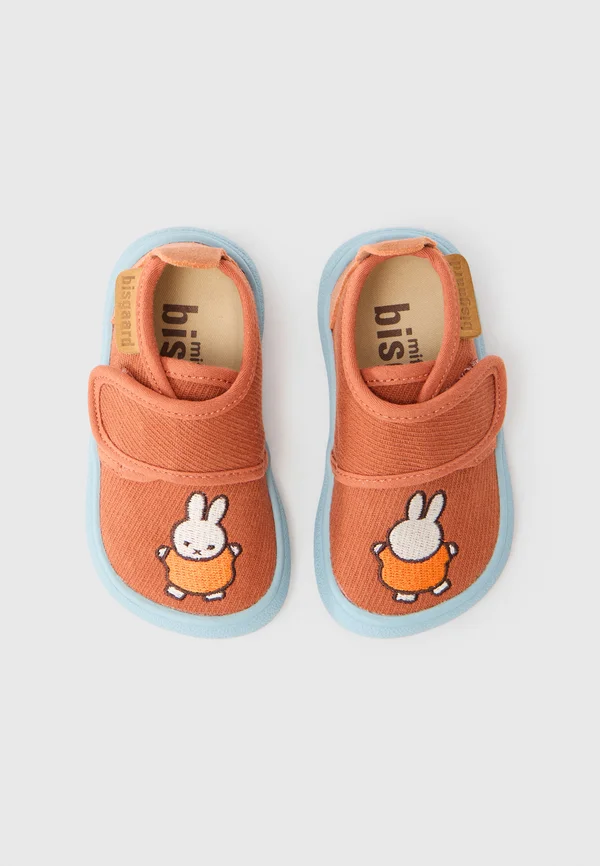 MIFFY BAREFOOT BASIC UNISEX - Slippers - terracotta