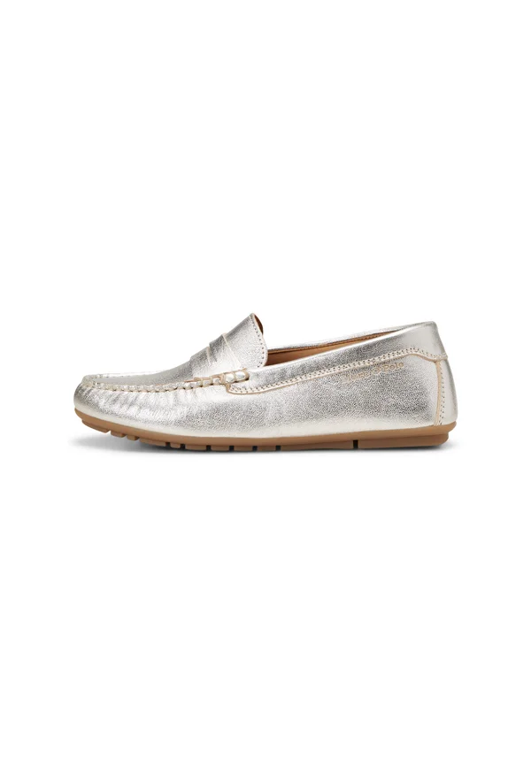 MIT METALLIC-GLANZ - Moccasins - light silver