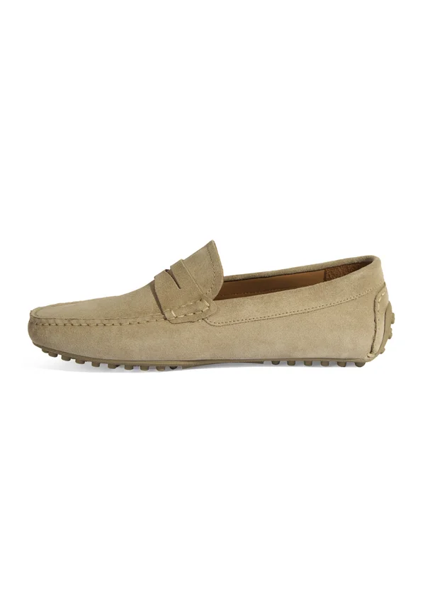 Moccasins - beige
