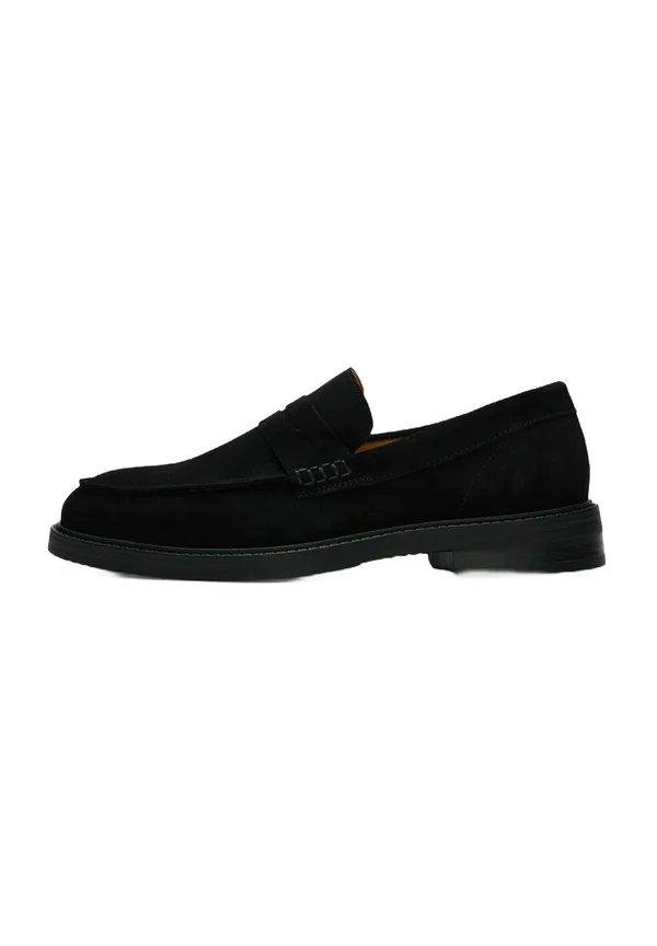 Moccasins - black
