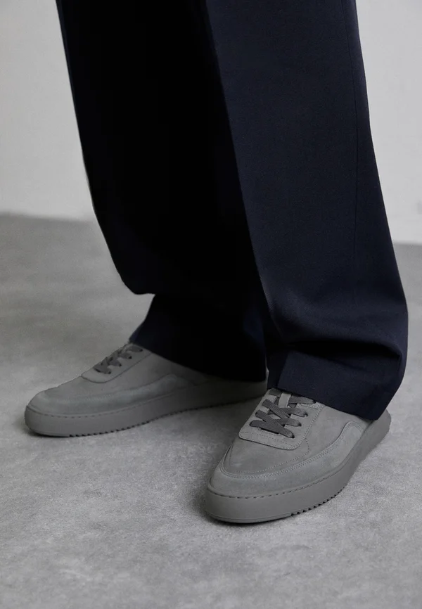MONDO DECON - Trainers - ciment