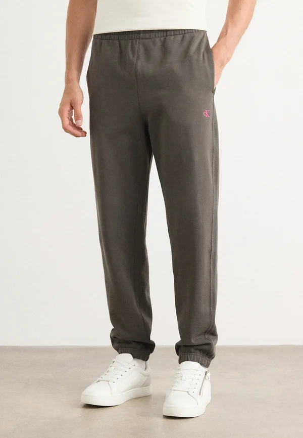 MONOGRAM - Tracksuit bottoms - beluga