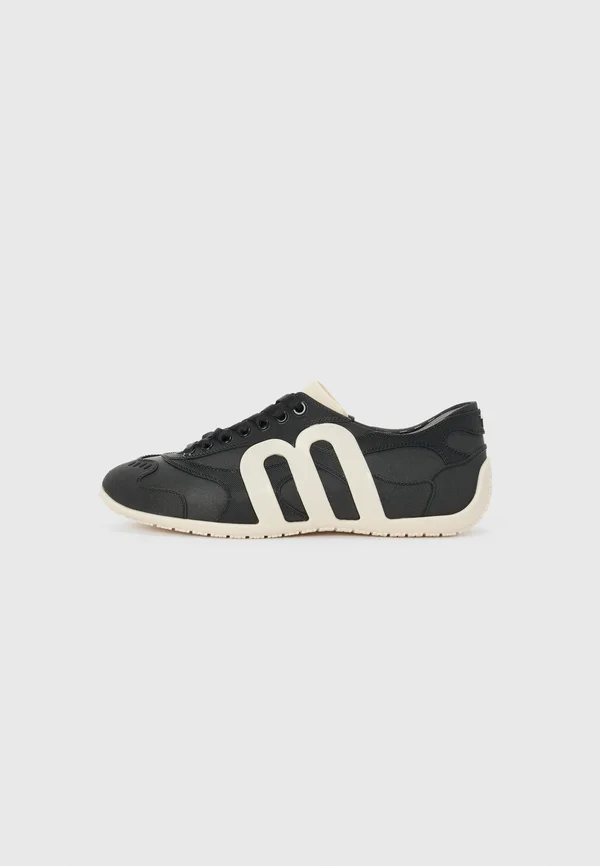MOTION - Trainers - beige/black
