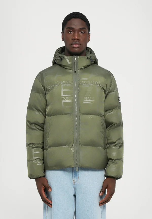 MOUNTAIN HOODED JACKET LOGO REPEAT - Winter jacket - beetle
