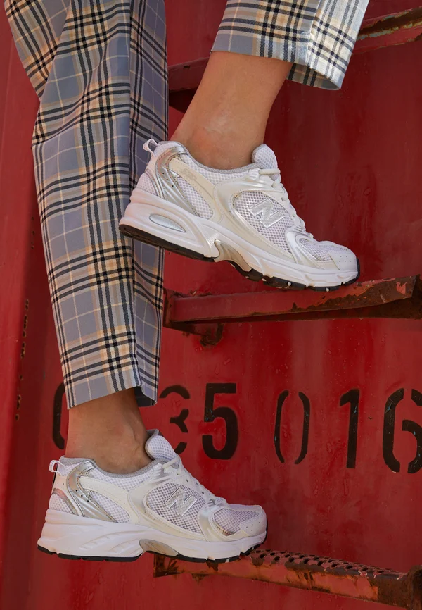 MR530 UNISEX - Trainers - white silver