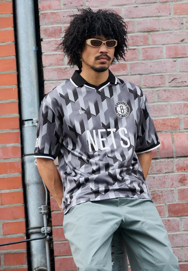 NBA BROOKLYN NETS FOOTBALL TEE - Club wear - grey