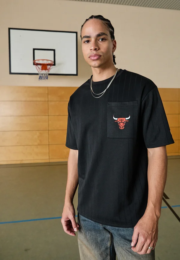 NBA CHICAGO BULLS OVERSIZED TEE - Club wear - black