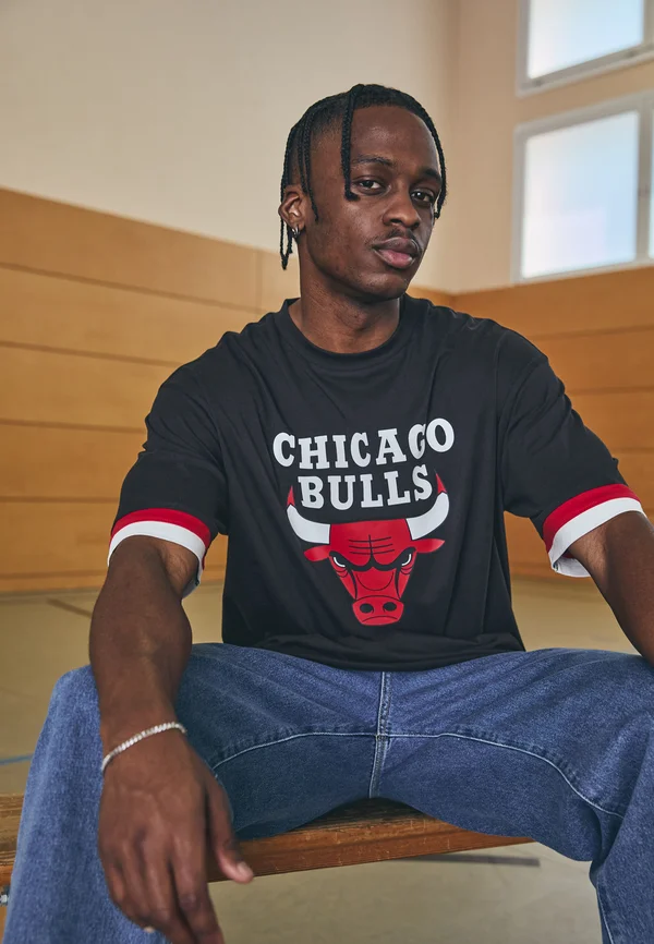 NBA CHICAGO BULLS PANEL OVERSIZED TEE - Print T-shirt - black