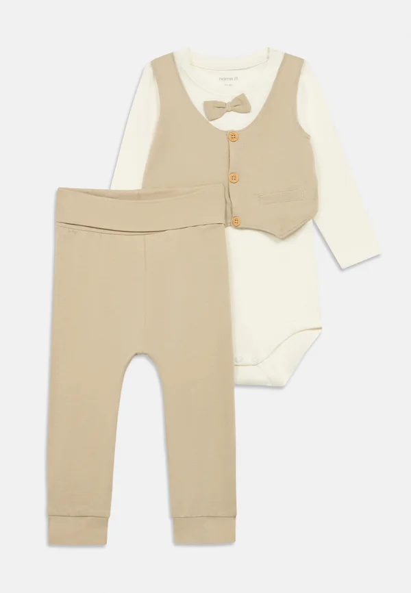 NBMADAM SET - Leggings - Trousers - island fossil