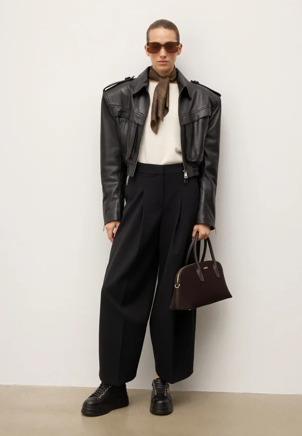 NERIS - Trainers - black