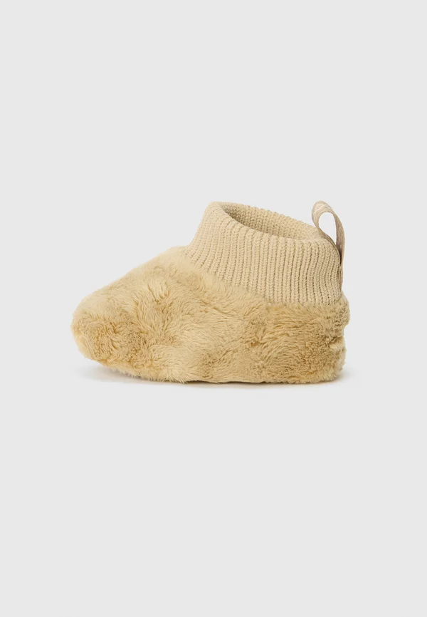 NESTI UNISEX - Slippers - mustard seed