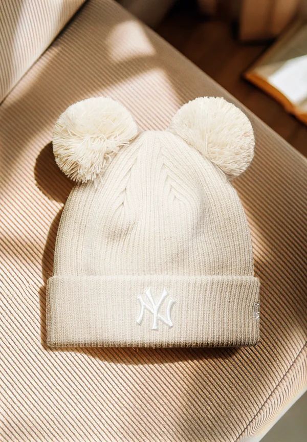 NEW YORK YANKEES - Beanie - stone