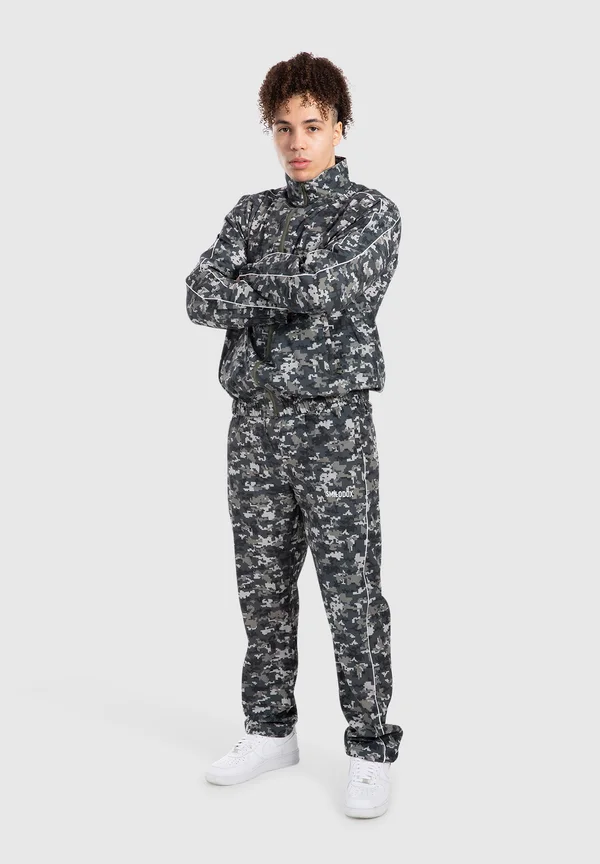 NOLANS SET - Tracksuit - camo