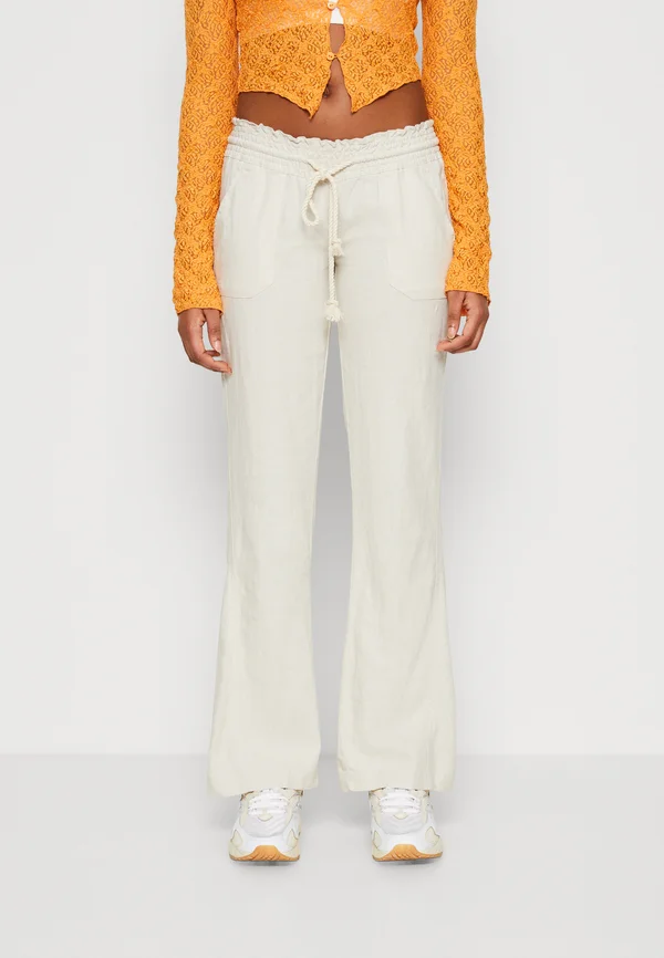 OCEANSIDE PANT - Trousers - taupe