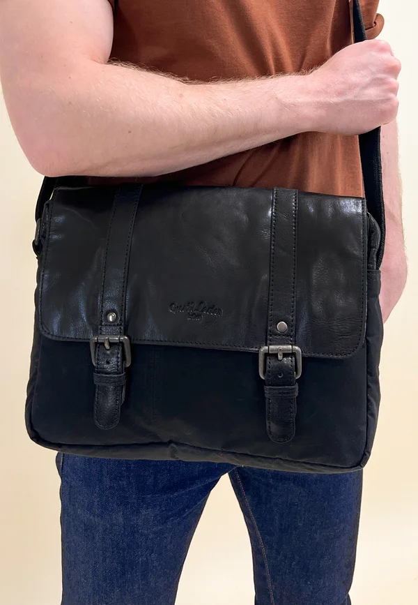 ODIEL D. - Cross body bag - black