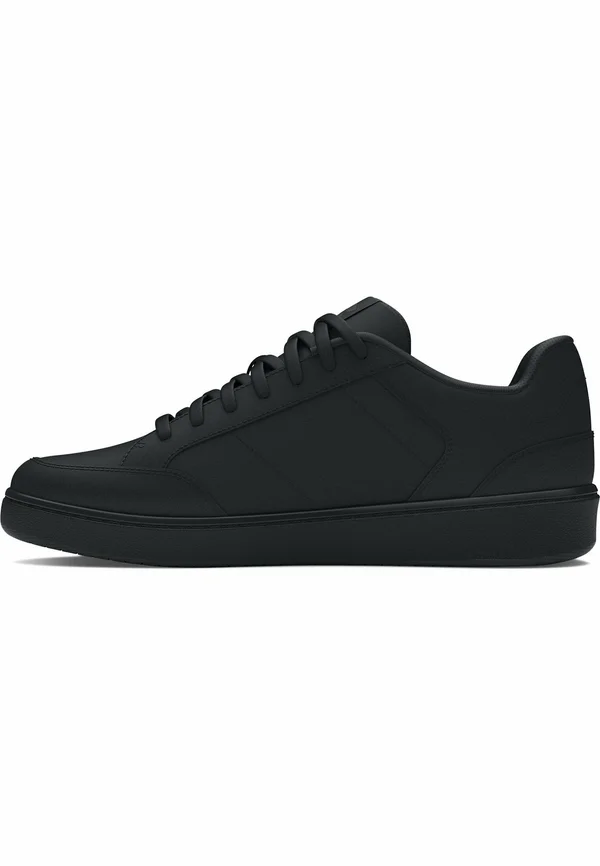 OFFICIAL - Trainers - black