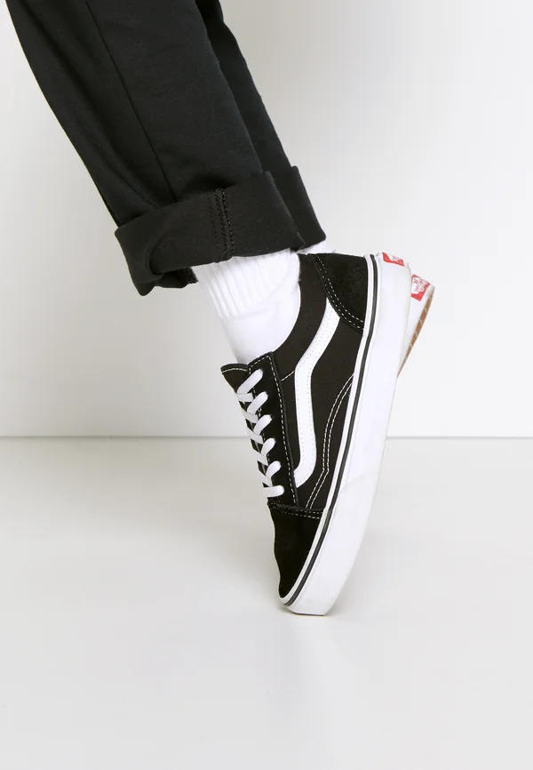 OLD SKOOL - Trainers - black/true white