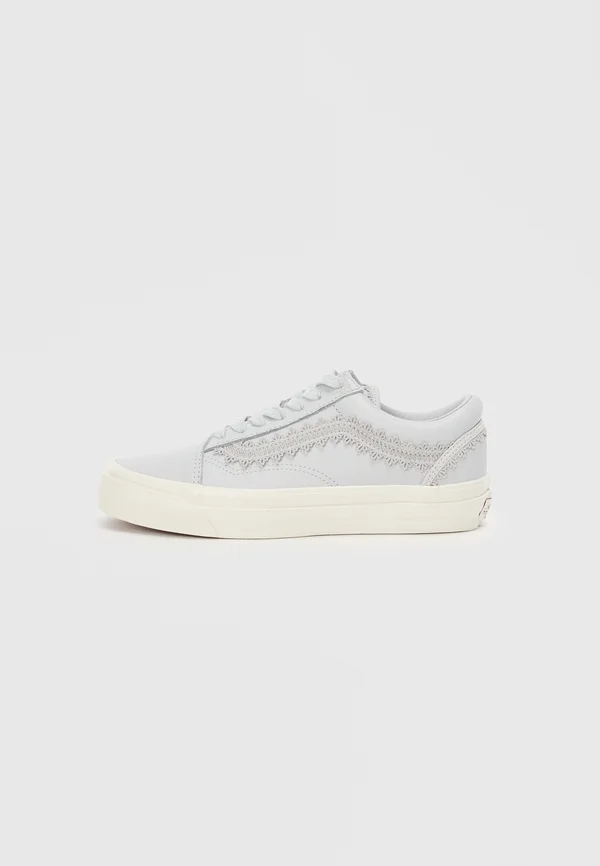 OLD SKOOL - Trainers - gray