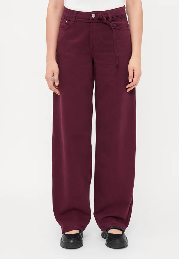 ONLGIANNA MILLY BELT - Relaxed fit jeans - winetasting