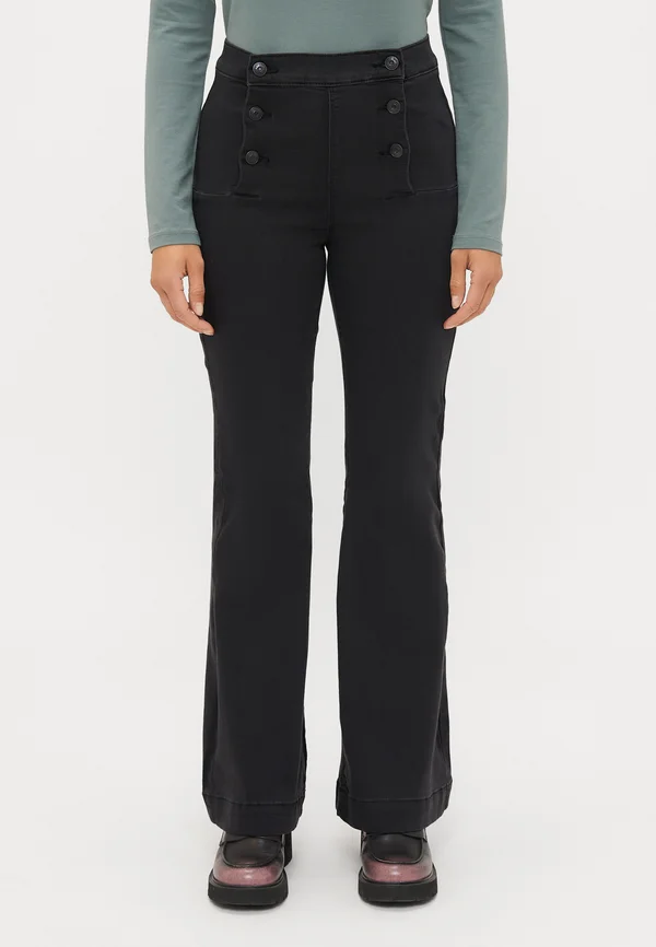 ONLRAIN BUTTON - Flared Jeans - washed black