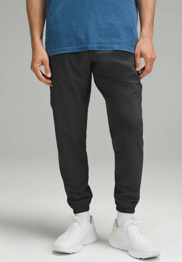 PACE BREAKER JOGGER REGULAR - Tracksuit bottoms - graphite grey
