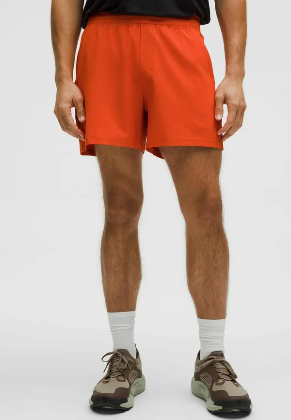 PACE BREAKER LINERLESS 13CM - Shorts - sunburst orange