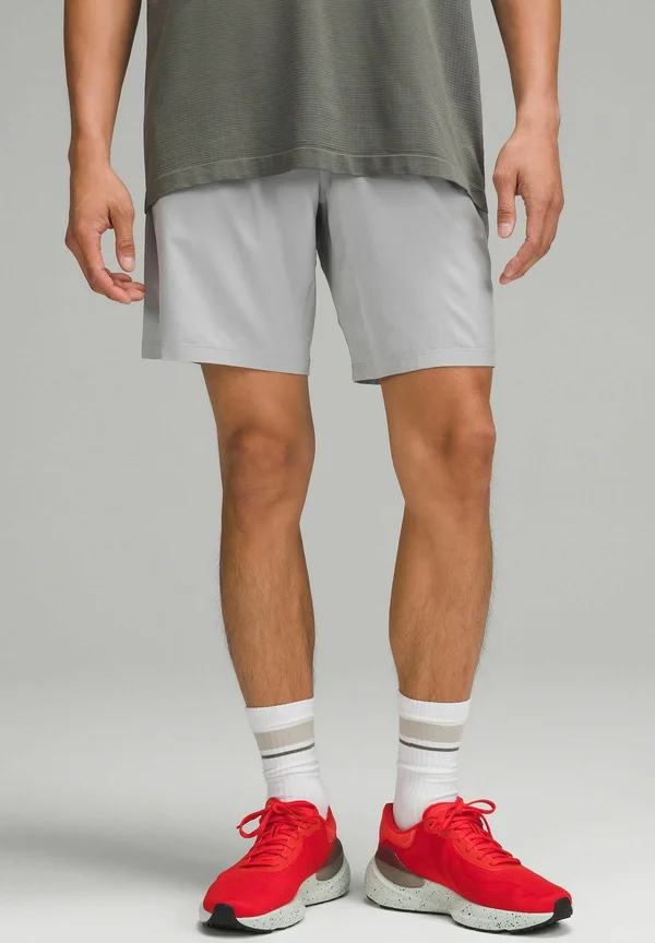 PACE BREAKER LINERLESS 23CM - Sports shorts - silver drop