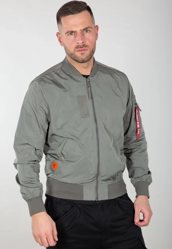 PARACHUTE - Bomber Jacket - vintage green