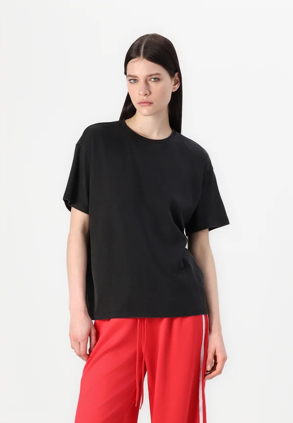 PCELOISE WASHED TEE  - Basic T-shirt - black
