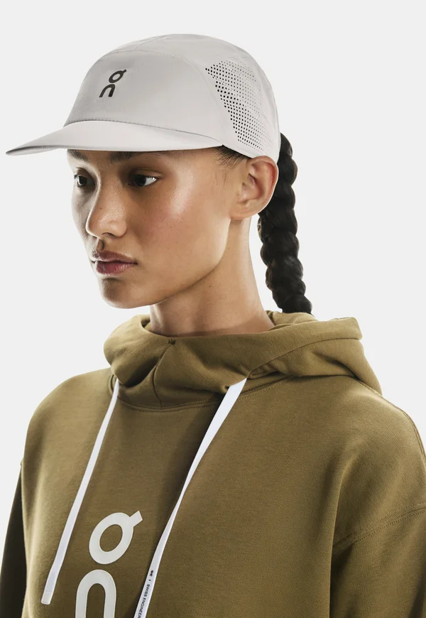 PERFORMANCE - Cap - beige