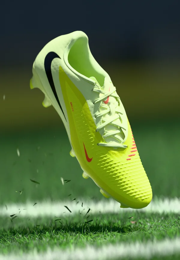 PHANTOM 6 LOW ACAD FG/MG - Turf football boots - hyper crimson/black/lime light