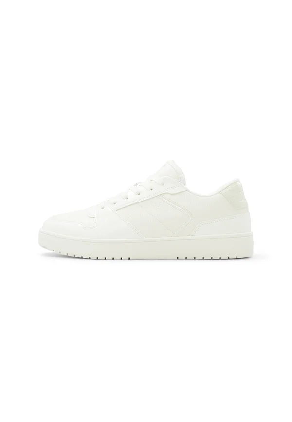 PILLOW WALK ZETHAN - Trainers - other white