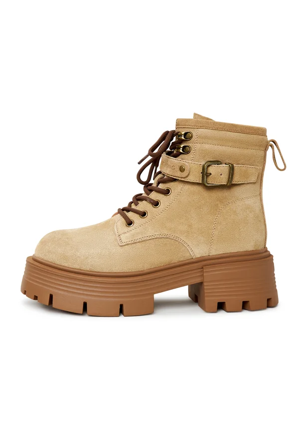 Platform ankle boots - beige